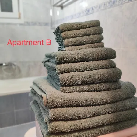 Paradise Mirka * Σκάλα Νέων Επιβατών